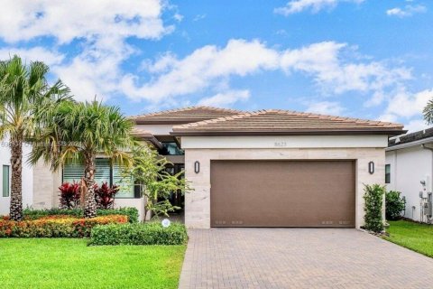 Купить виллу или дом в Бока-Ратон, Флорида 4 спальни, 216.74м2, № 1959816 - фото 2