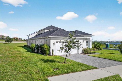 Villa ou maison à louer à Lake Alfred, Floride: 3 chambres, 268.86 m2 № 2388191 - photo 2