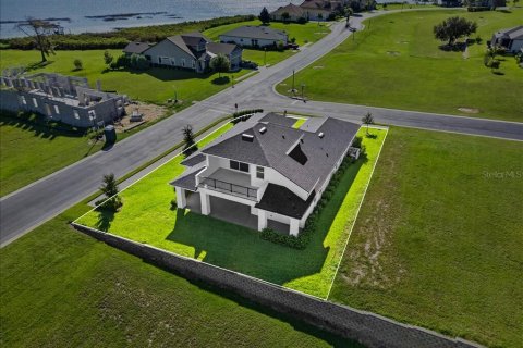 Villa ou maison à louer à Lake Alfred, Floride: 3 chambres, 268.86 m2 № 2388191 - photo 8