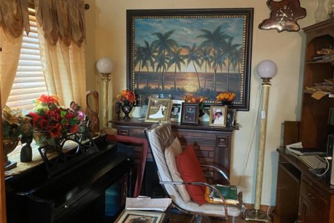 House in Tamarac, Florida 2 bedrooms, 124.67 sq.m. № 1207843 - photo 1