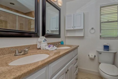 Villa ou maison à louer à Nokomis, Floride: 5 chambres, 243.03 m2 № 1675101 - photo 19