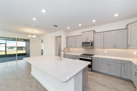 House in Ocala, Florida 2 bedrooms, 187.57 sq.m. № 2214780 - photo 20