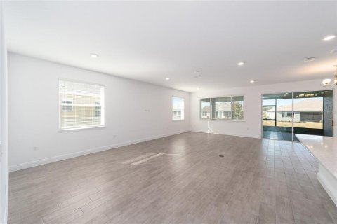 House in Ocala, Florida 2 bedrooms, 187.57 sq.m. № 2214780 - photo 10