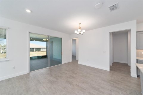 House in Ocala, Florida 2 bedrooms, 187.57 sq.m. № 2214780 - photo 14