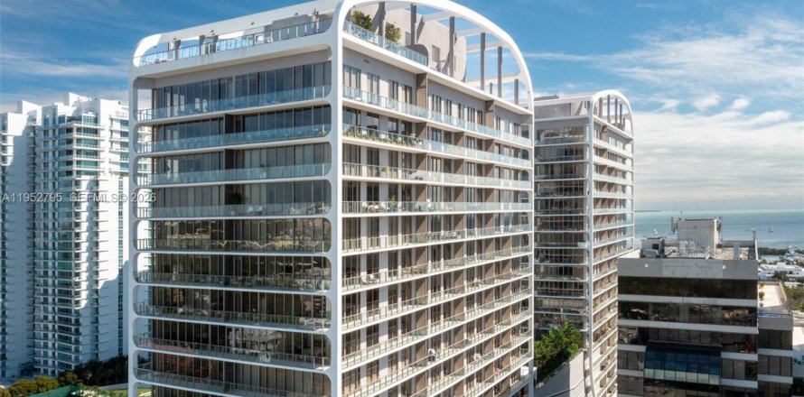 Condo in Miami, Florida, 3 bedrooms  № 2010132