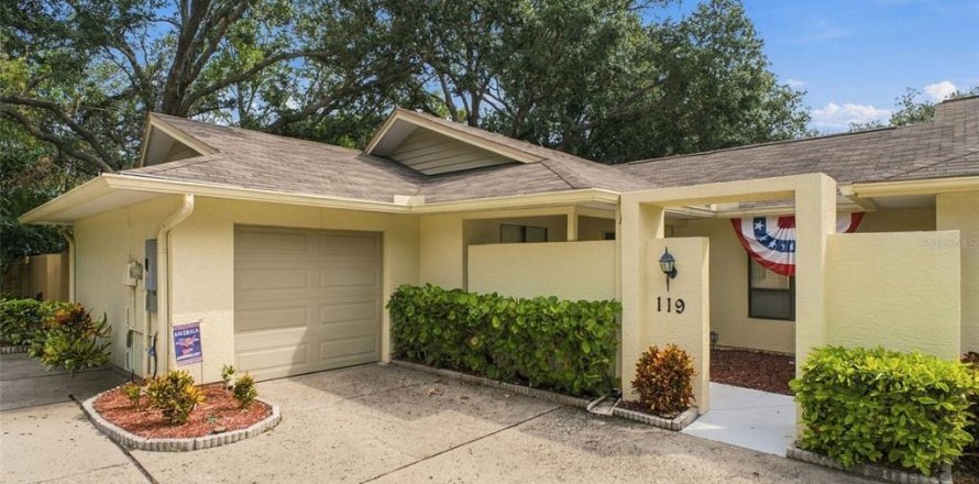 Casa en Tarpon Springs, Florida 3 dormitorios, 139.35 m2 № 2427253