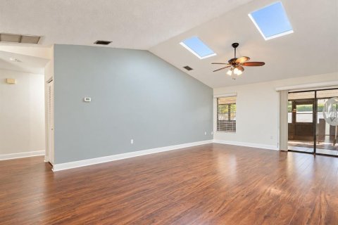 Casa en venta en Tarpon Springs, Florida, 3 dormitorios, 139.35 m2 № 2427253 - foto 14