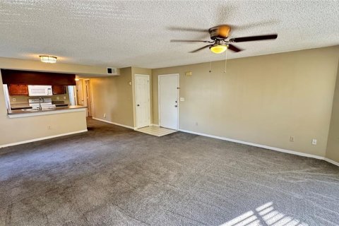 Copropriété à louer à Kissimmee, Floride: 3 chambres, 120.87 m2 № 2419297 - photo 11