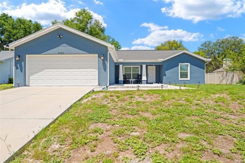 Casa en Spring Hill, Florida 3 dormitorios, 165.74 m2 № 2104436