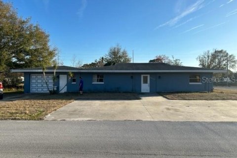 Casa en venta en Homosassa, Florida, 4 dormitorios, 199.55 m2 № 1515827 - foto 1
