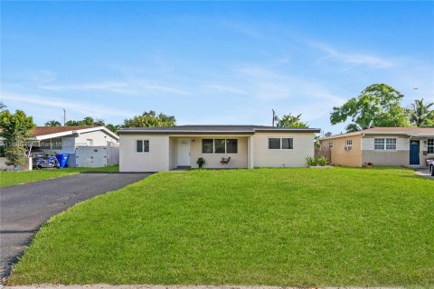 Casa en venta en Pembroke Pines, Florida, 3 dormitorios, 101.64 m2 № 1827559 - foto 26