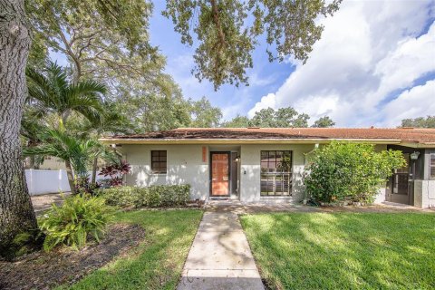 House in Clearwater, Florida 2 bedrooms, 143.72 sq.m. № 2222907 - photo 3