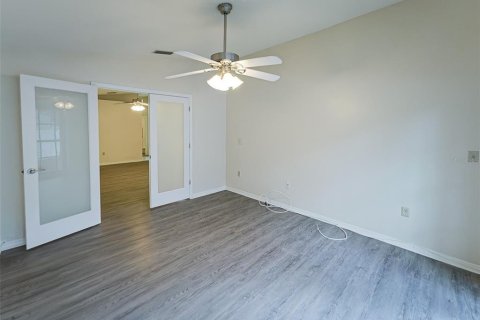 House in Clearwater, Florida 2 bedrooms, 143.72 sq.m. № 2222907 - photo 16