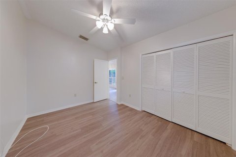 House in Clearwater, Florida 2 bedrooms, 143.72 sq.m. № 2222907 - photo 27