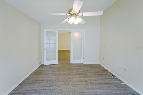 House in Clearwater, Florida 2 bedrooms, 143.72 sq.m. № 2222907 - photo 17