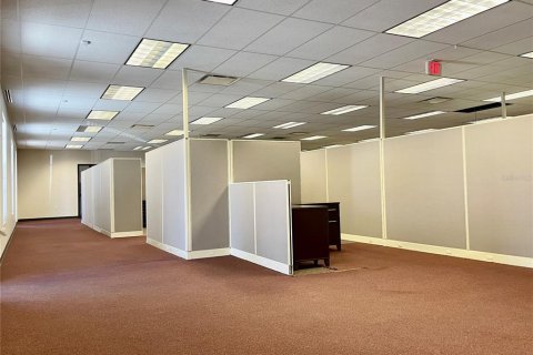 Propiedad comercial en alquiler en Port Charlotte, Florida № 790925 - foto 4