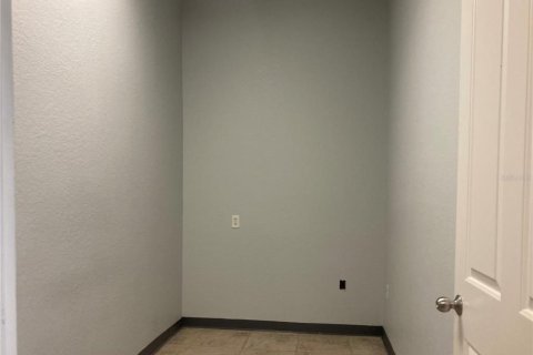Propiedad comercial en alquiler en Port Charlotte, Florida № 790925 - foto 21