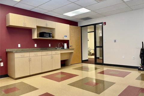 Propiedad comercial en alquiler en Port Charlotte, Florida № 790925 - foto 13