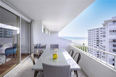 Copropriété à louer à Key Biscayne, Floride: 2 chambres, 117.06 m2 № 1790629 - photo 1