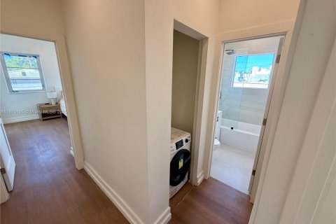 Apartment in Miami Beach, Florida 3 bedrooms, 111.95 sq.m. № 1926534 - photo 17