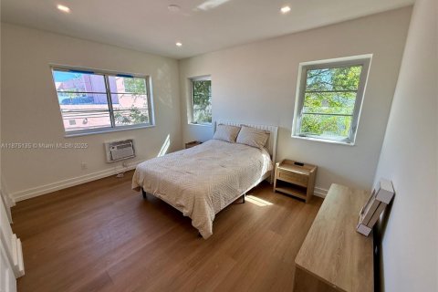 Apartment in Miami Beach, Florida 3 bedrooms, 111.95 sq.m. № 1926534 - photo 12