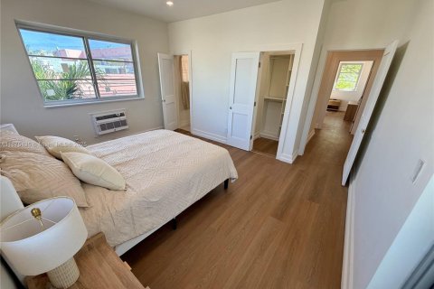 Apartment in Miami Beach, Florida 3 bedrooms, 111.95 sq.m. № 1926534 - photo 20