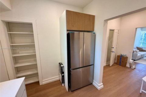 Apartment in Miami Beach, Florida 3 bedrooms, 111.95 sq.m. № 1926534 - photo 9