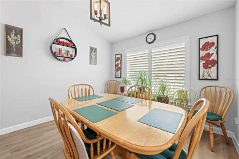 Casa en venta en Weeki Wachee, Florida, 3 dormitorios, 169.64 m2 № 1907992 - foto 9