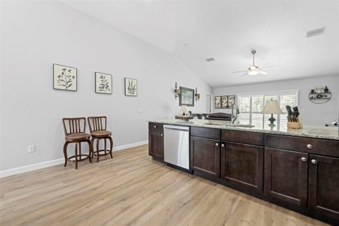 Casa en venta en Weeki Wachee, Florida, 3 dormitorios, 169.64 m2 № 1907992 - foto 22