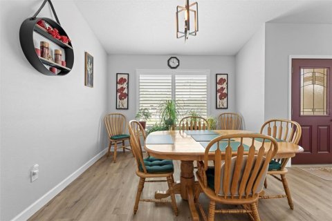 Casa en venta en Weeki Wachee, Florida, 3 dormitorios, 169.64 m2 № 1907992 - foto 10