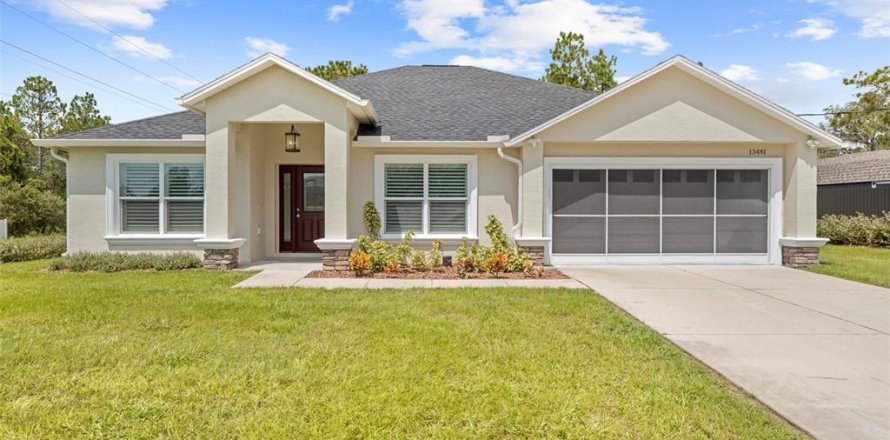 Casa en Weeki Wachee, Florida 3 dormitorios, 169.64 m2 № 1907992
