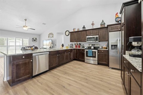 Casa en venta en Weeki Wachee, Florida, 3 dormitorios, 169.64 m2 № 1907992 - foto 19