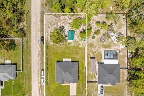 Casa en venta en Weeki Wachee, Florida, 3 dormitorios, 169.64 m2 № 1907992 - foto 2