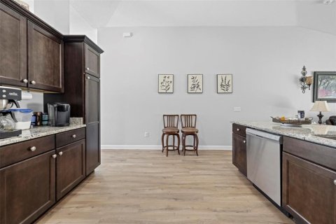 Casa en venta en Weeki Wachee, Florida, 3 dormitorios, 169.64 m2 № 1907992 - foto 23