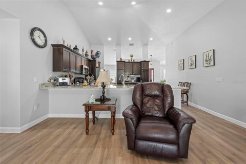 Casa en venta en Weeki Wachee, Florida, 3 dormitorios, 169.64 m2 № 1907992 - foto 20