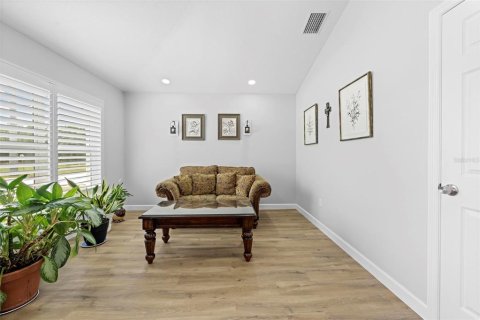 Casa en venta en Weeki Wachee, Florida, 3 dormitorios, 169.64 m2 № 1907992 - foto 13