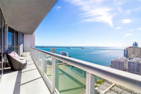 Condo in Miami, Florida, 2 bedrooms  № 1991050 - photo 2