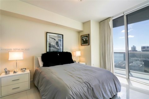 Condo in Miami, Florida, 2 bedrooms  № 1991050 - photo 12