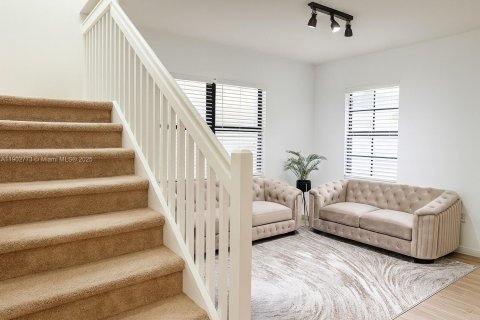 Купить виллу или дом в Майами, Флорида 3 спальни, 182.55м2, № 1955820 - фото 12