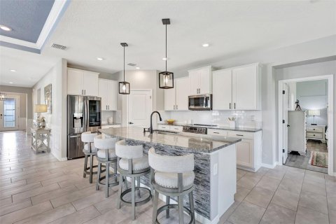 Villa ou maison à vendre à Lakewood Ranch, Floride: 4 chambres, 262.73 m2 № 2401003 - photo 9