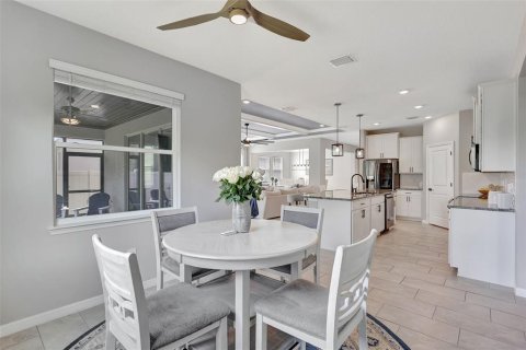 Villa ou maison à vendre à Lakewood Ranch, Floride: 4 chambres, 262.73 m2 № 2401003 - photo 16