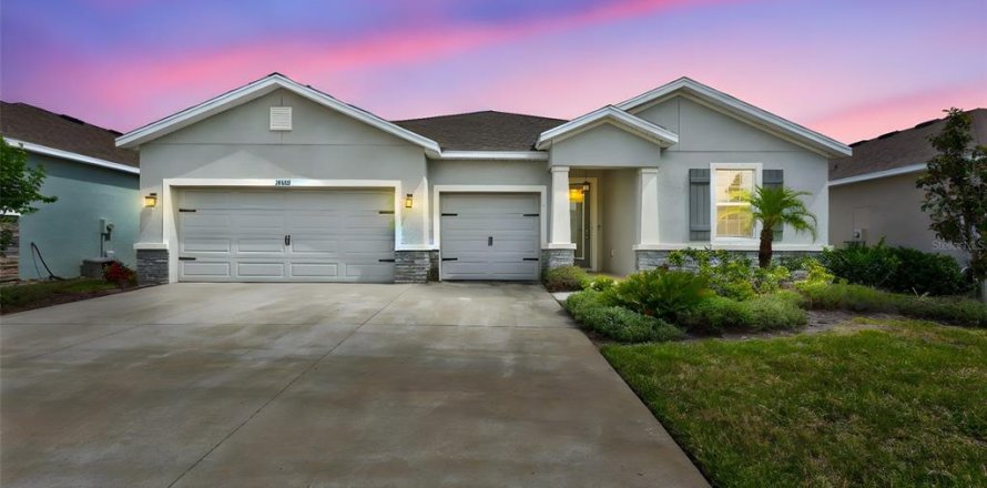 Villa ou maison à Lakewood Ranch, Floride 4 chambres, 262.73 m2 № 2401003