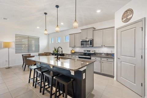 Casa en alquiler en Wildwood, Florida, 4 dormitorios, 188.68 m2 № 1906374 - foto 13