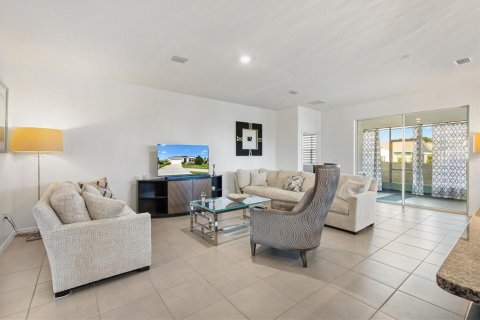 Casa en alquiler en Wildwood, Florida, 4 dormitorios, 188.68 m2 № 1906374 - foto 5