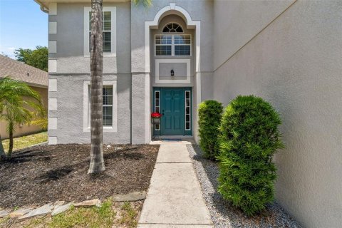 House in Land O' Lakes, Florida 4 bedrooms, 259.75 sq.m. № 2221487 - photo 2
