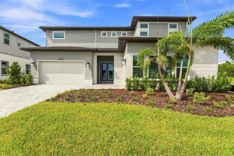 House in Zephyrhills, Florida 5 bedrooms, 414.81 sq.m. № 2341688