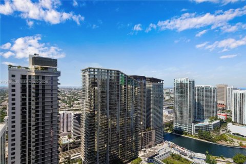 Condominio en venta en Miami, Florida, 2 dormitorios, 116.41 m2 № 2428248 - foto 2