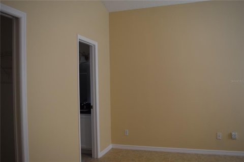 House in Winter Springs, Florida 3 bedrooms, 137.87 sq.m. № 1916911 - photo 10