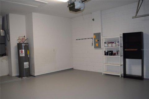 House in Winter Springs, Florida 3 bedrooms, 137.87 sq.m. № 1916911 - photo 13