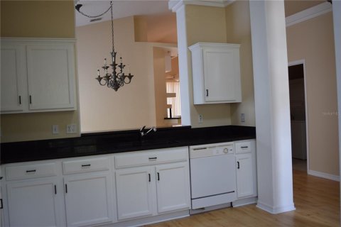 House in Winter Springs, Florida 3 bedrooms, 137.87 sq.m. № 1916911 - photo 5
